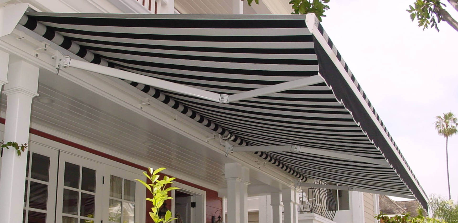 Copertinele.ro - Catalog online de copertine